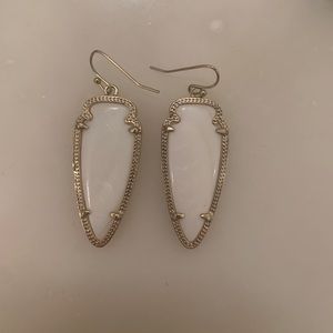 Kendra Scott small arrowhead earrings